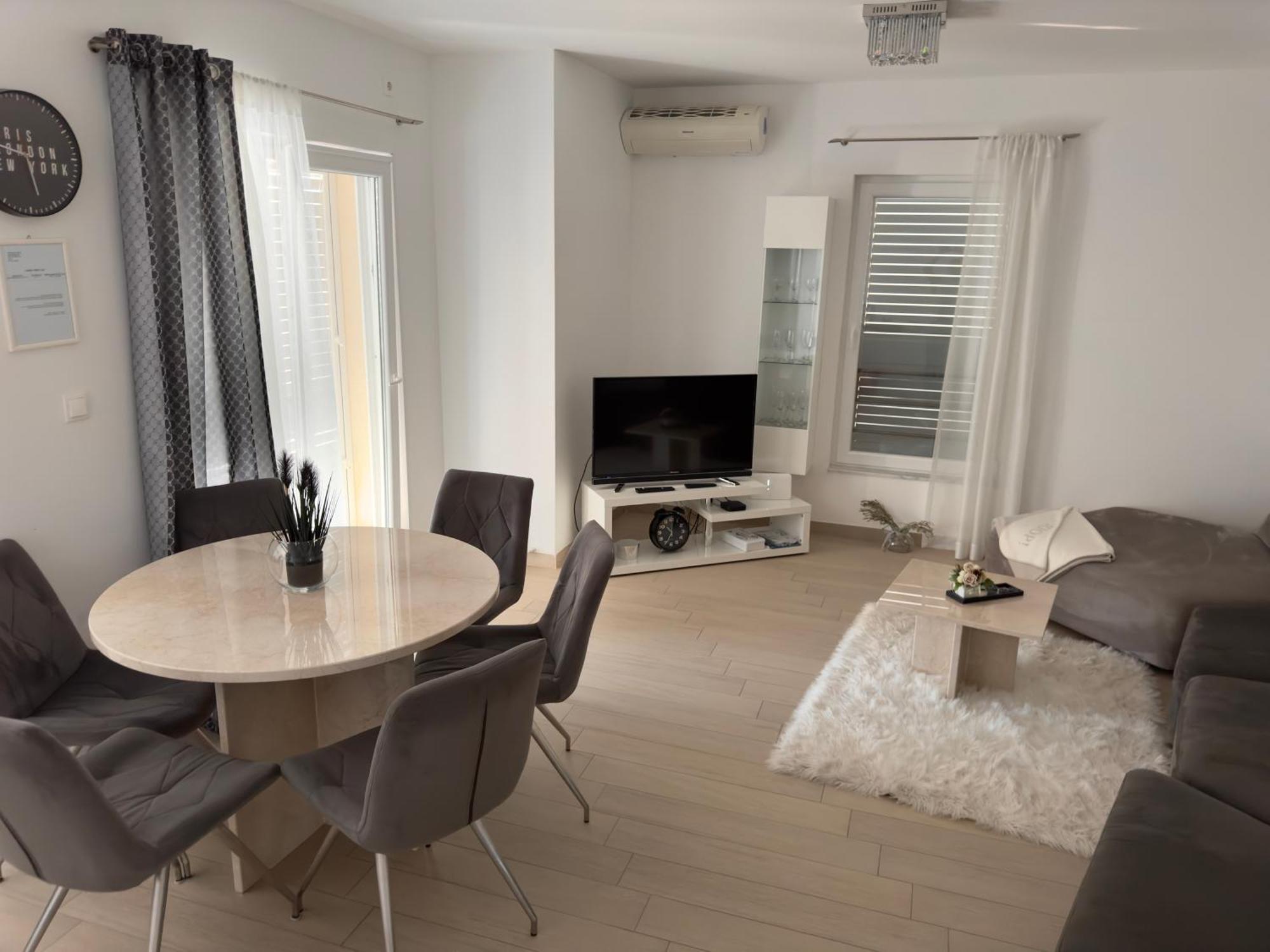 Apartment Josip 2 Tribalj Eksteriør billede