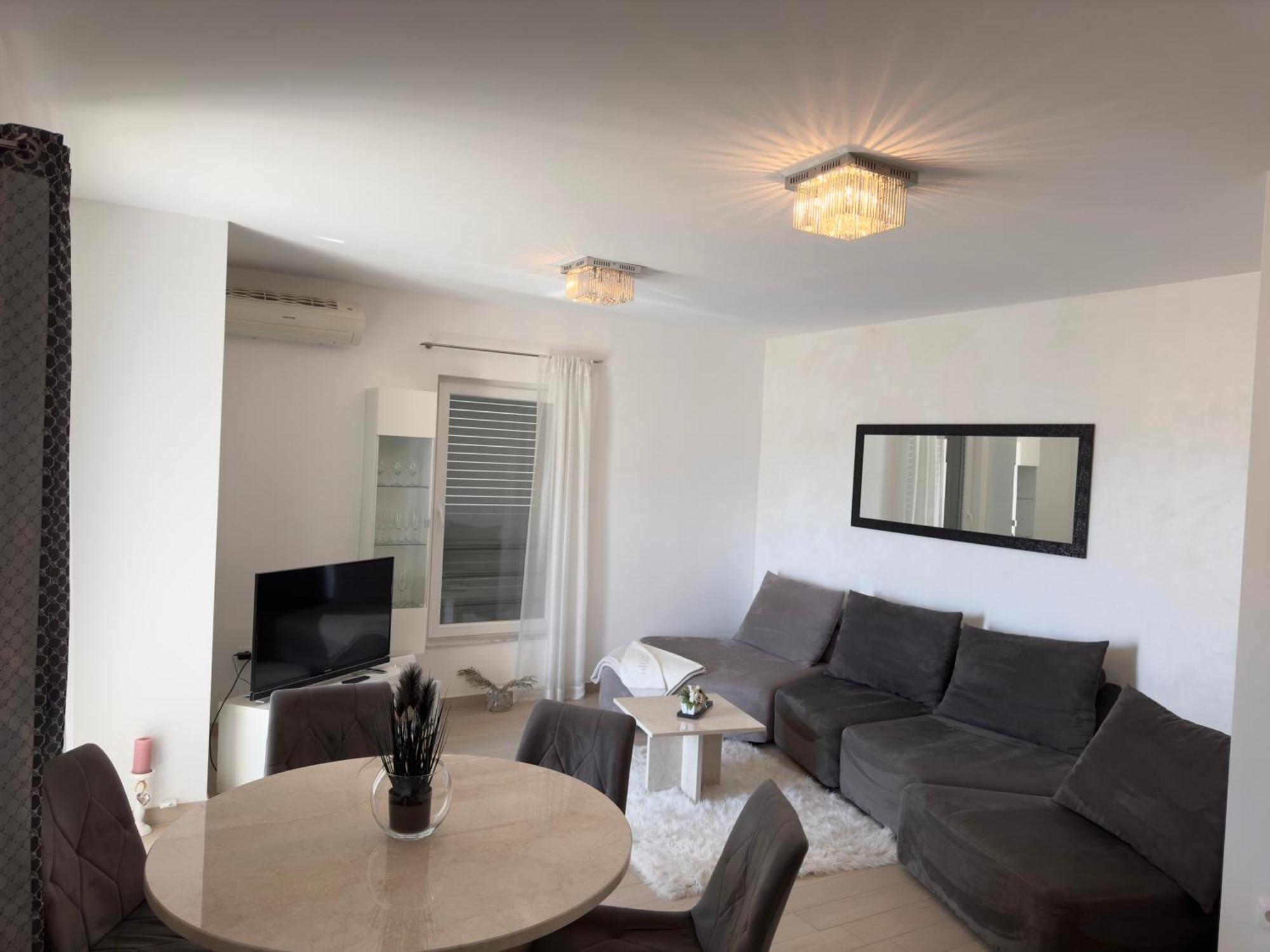 Apartment Josip 2 Tribalj Eksteriør billede
